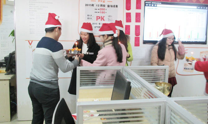 青島物聯網卡平臺之歡度圣誕節